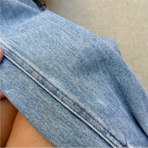 Vintage Guess 90s Denim Jean Jacket Blue Trucker Style Crop - Picture 13 of 15